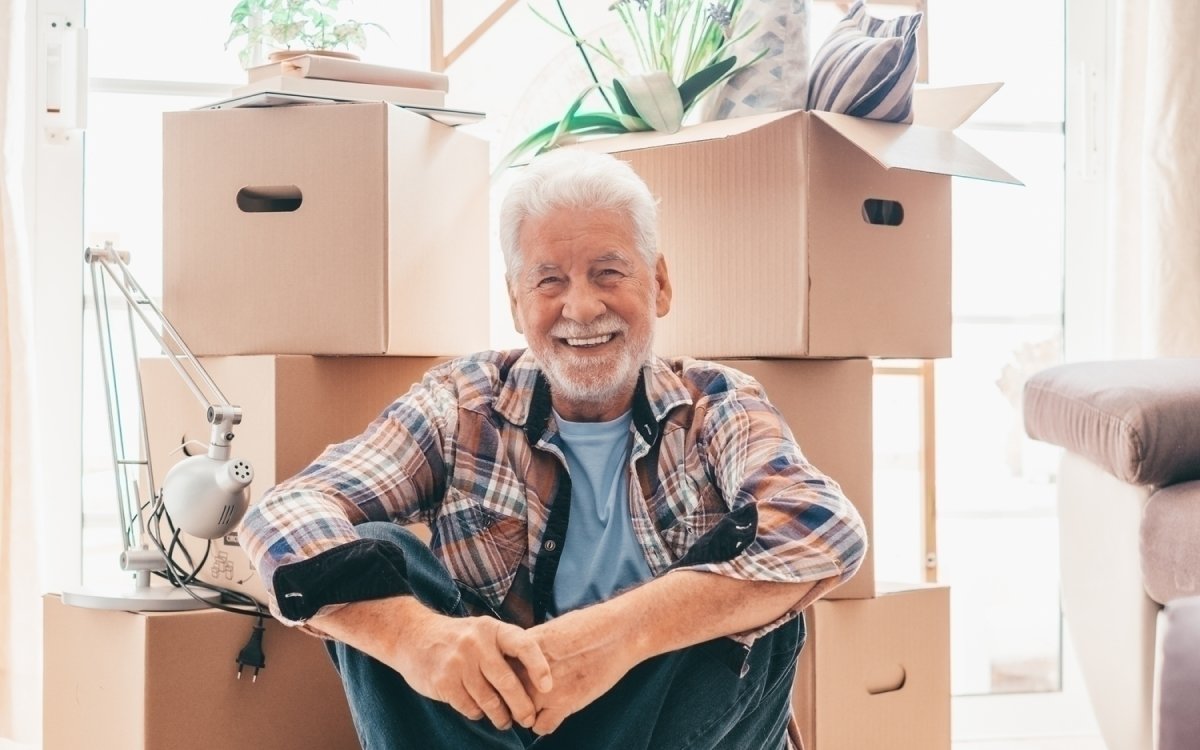6 downsizing tips for seniors moving to a smaller home